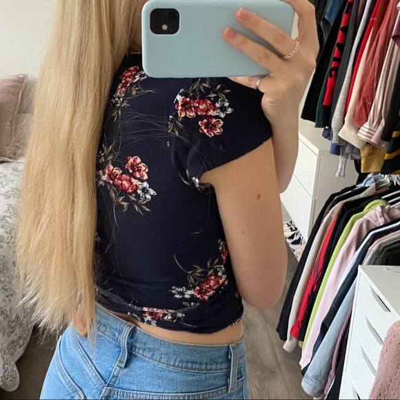 Garage blue adjustable wrap over crop top - Picture 3 of 5